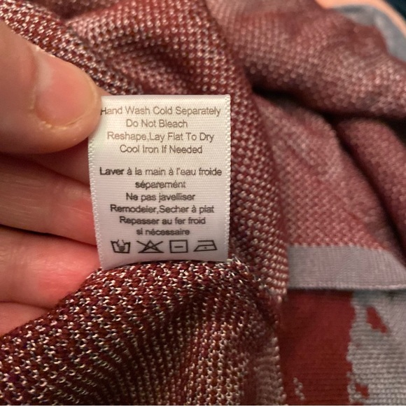 Marla Wynne tank top sleeveless knit blouse - Picture 6 of 9